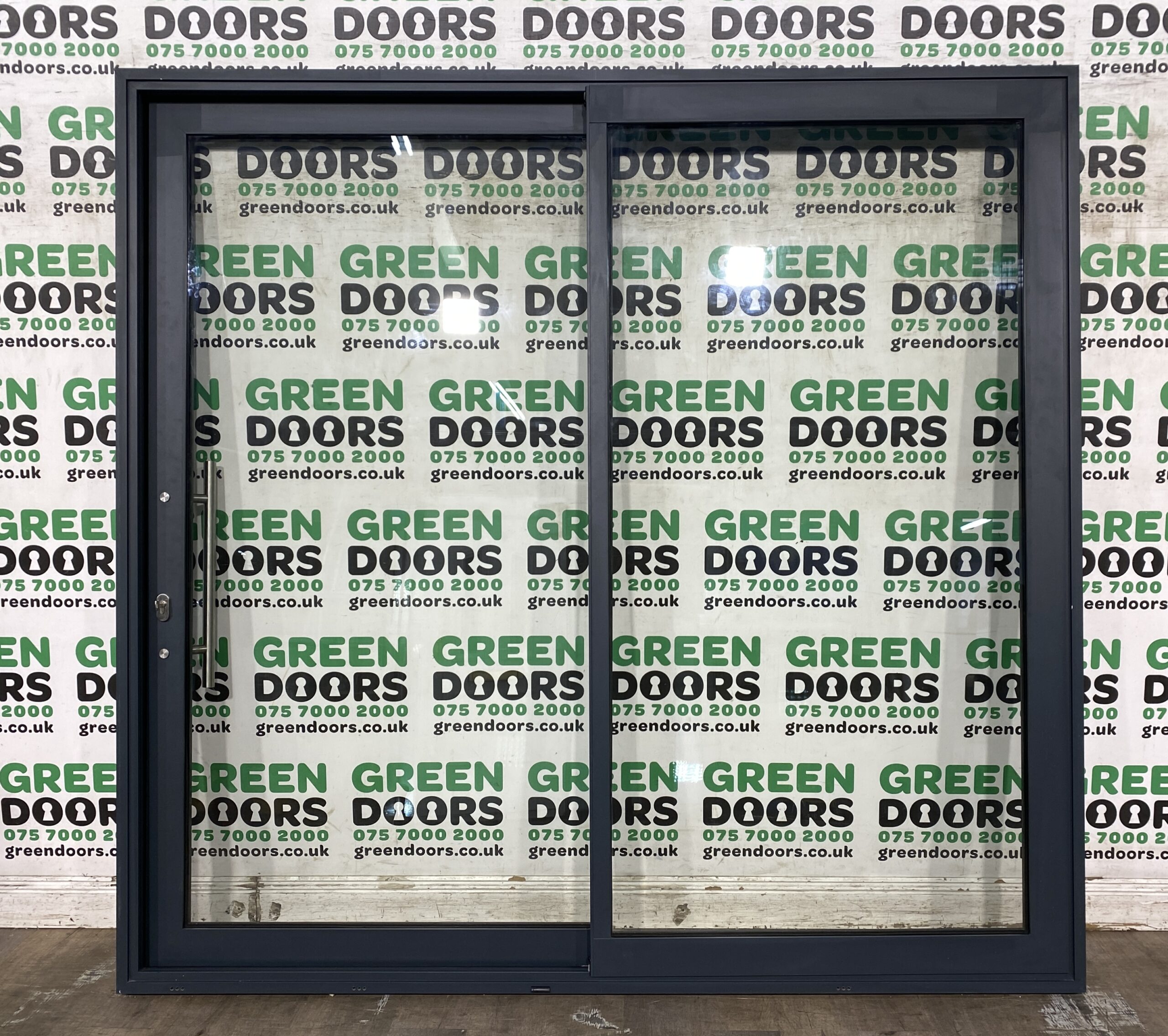 'Reynears CP130' Aluminium Patio Doors