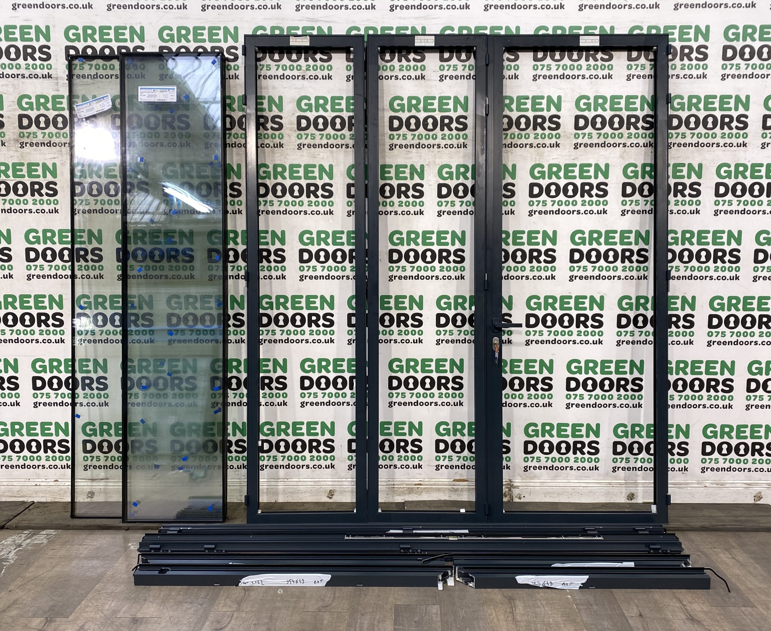 CORNER BIFOLDING DOORS BIFOLDS ORIGIN ANTHRACITE GREY 7016 EXTERNAL EXTERIOR