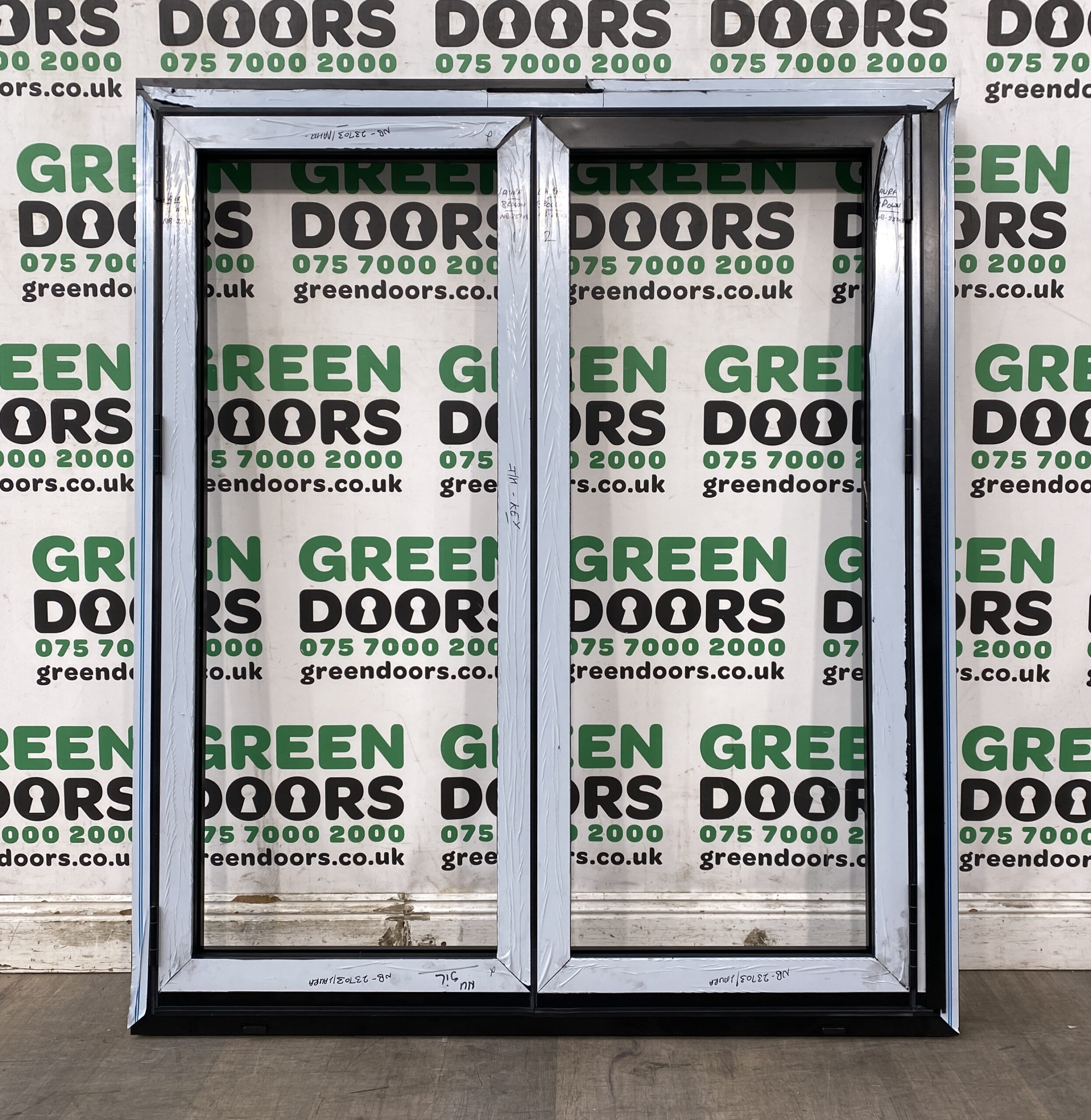 SHORT SMALL BIFOLDING DOORS BIFOLDS TINY WINDOW BI FOLD EXTERNAL ALUMINIUM NEW
