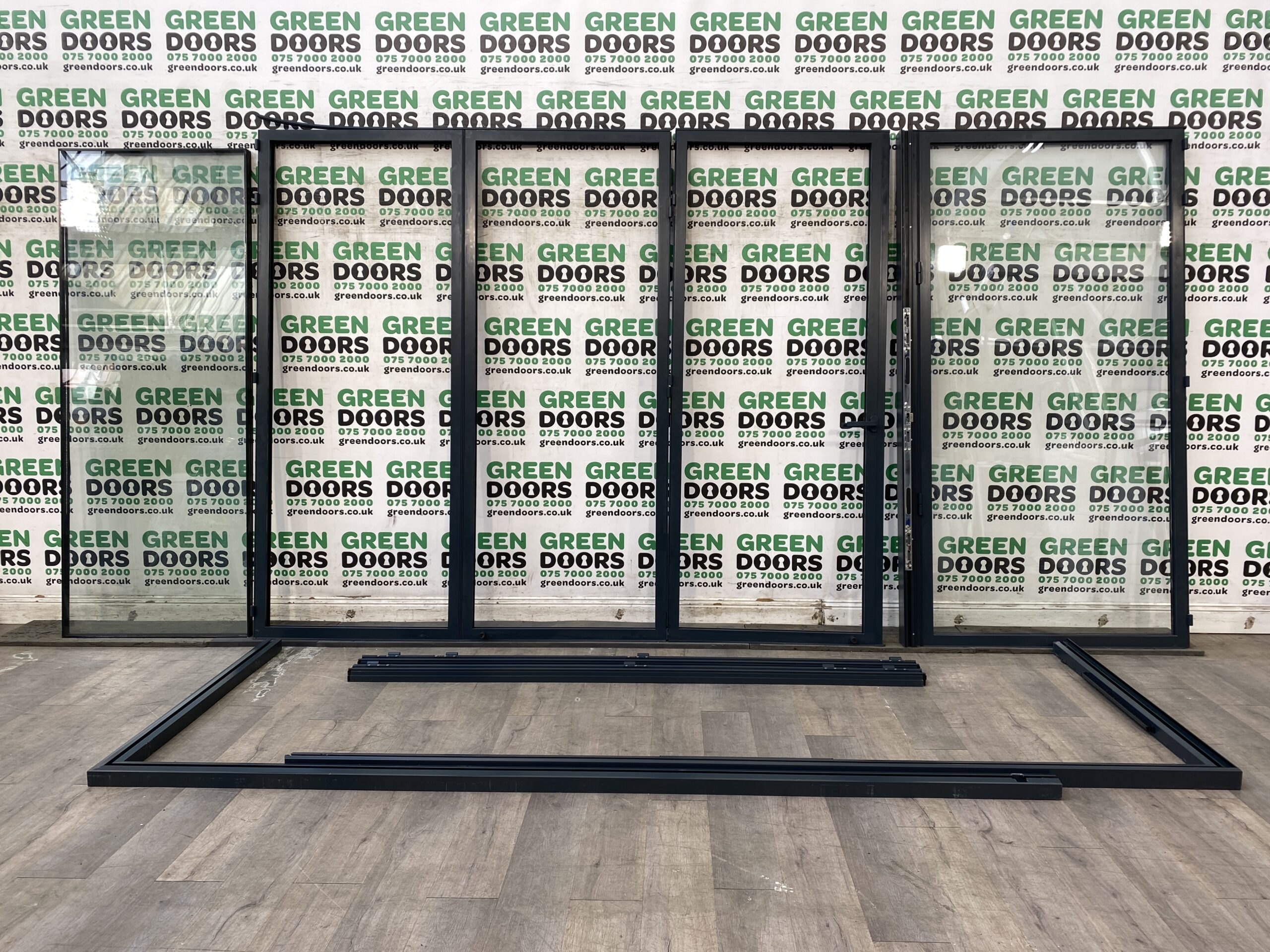 CORNER BI-FOLDING DOORS BIFOLDS ANTHRACITE GREY 7016 ANGLED ALUMINIUM ORIGIN NEW