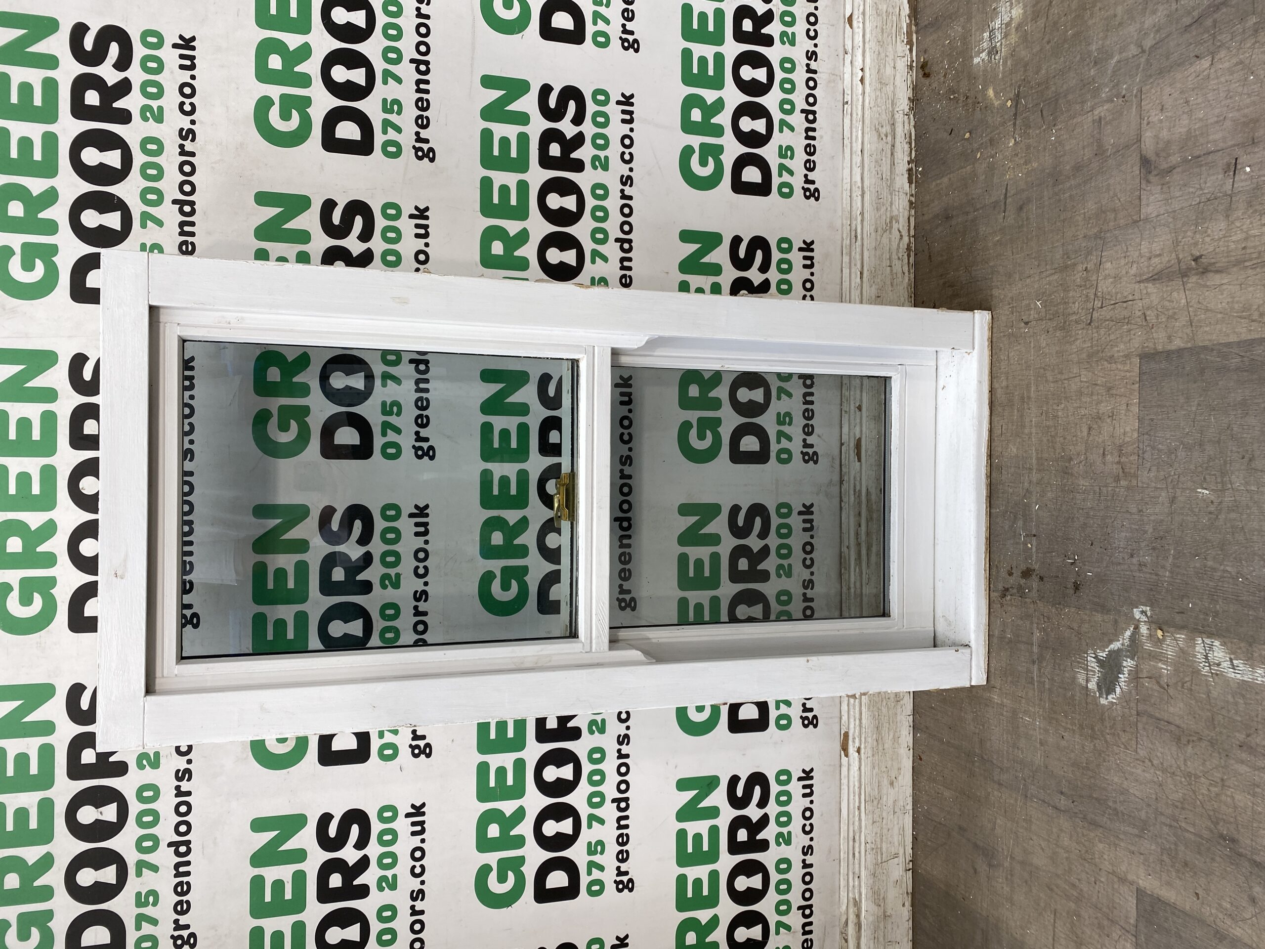 WHITE WOODEN BOX SASH WINDOW USED DOUBLE GLAZED CLEAR SLIDES-UP-AND-DOWN