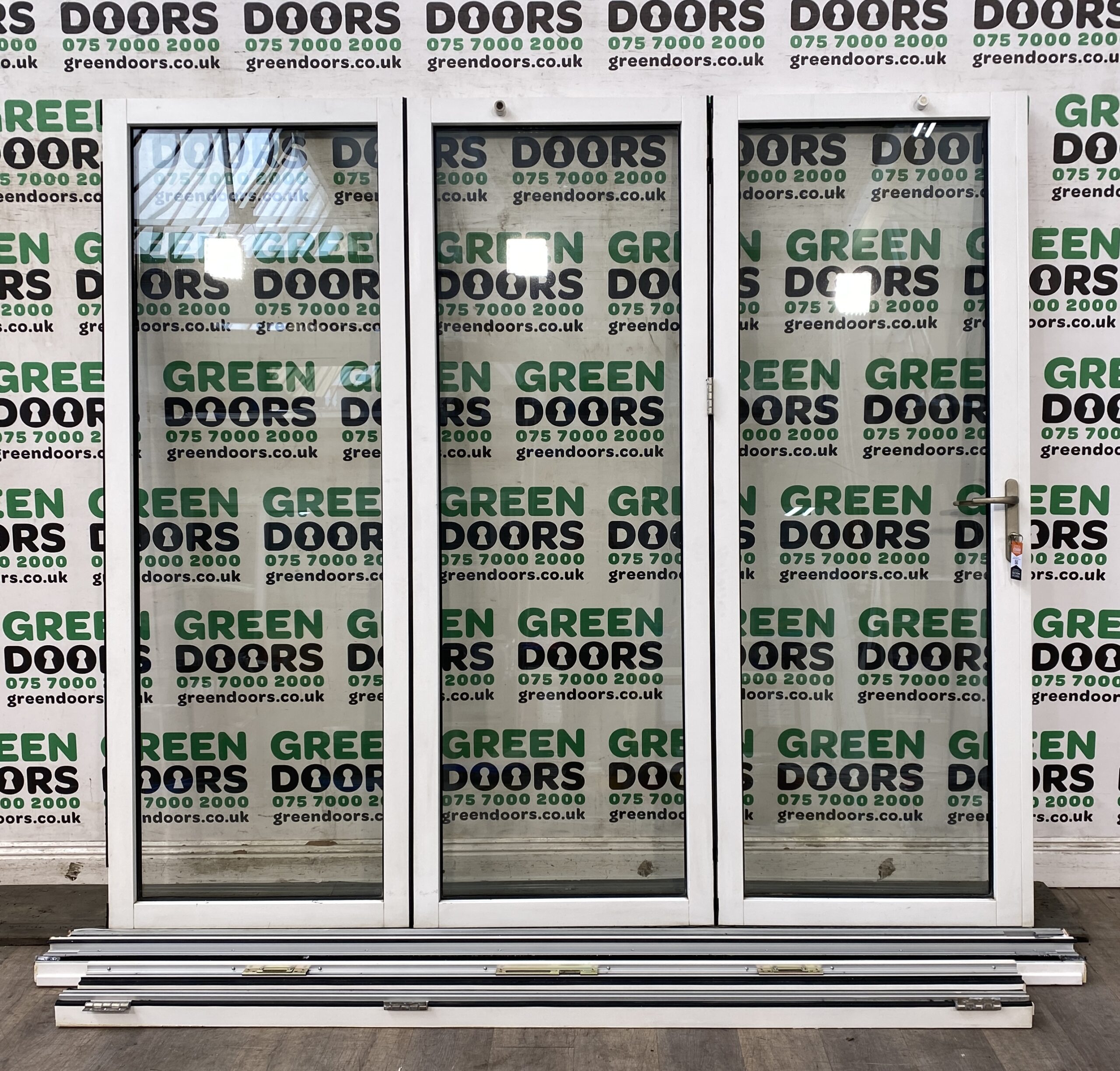 TALL WOODEN BI-FOLDING DOORS BIFOLDS PATIO WHITE EXTERNAL EXTERIOR DOUBLE GLAZED