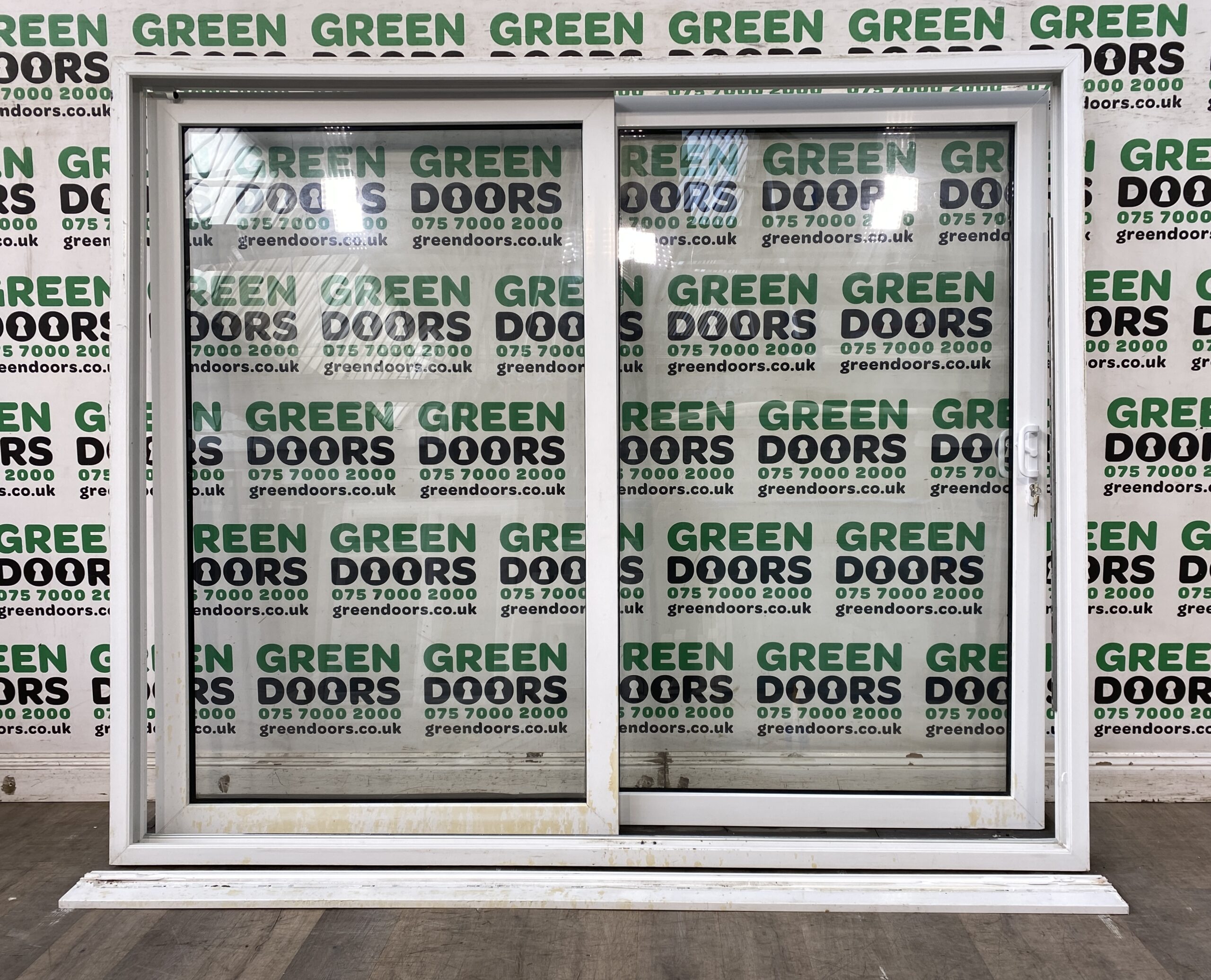 SLIDING UPVC PATIO DOORS EXTERNAL TWO PANE PLASTIC WHITE EXTERIOR DOUBLE GLAZED