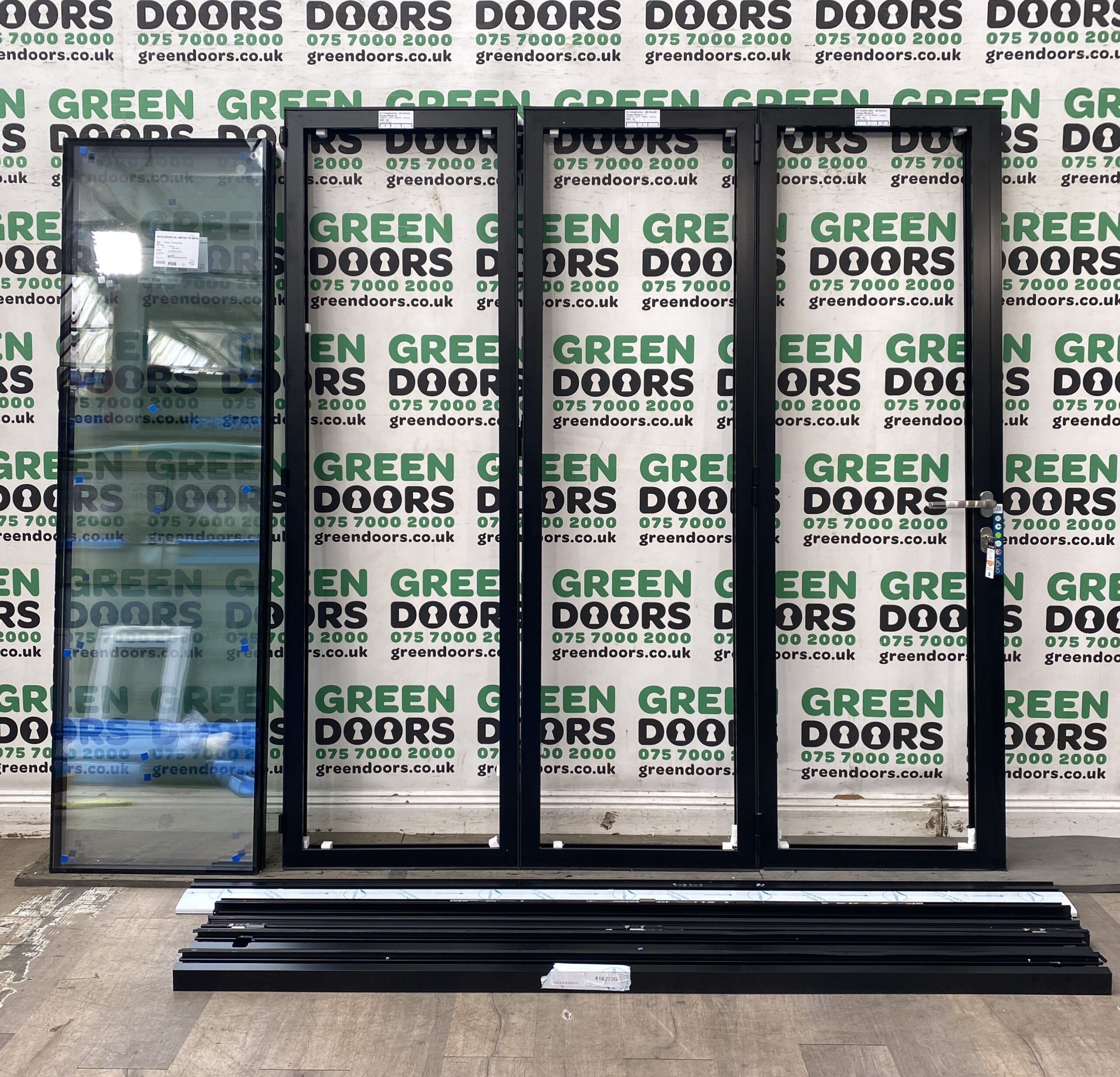 ORIGIN BI-FOLDING GREY DOORS ALUMINIUM SLIDERS ANTHRACITE RAL 7016 EXTERIOR ALI